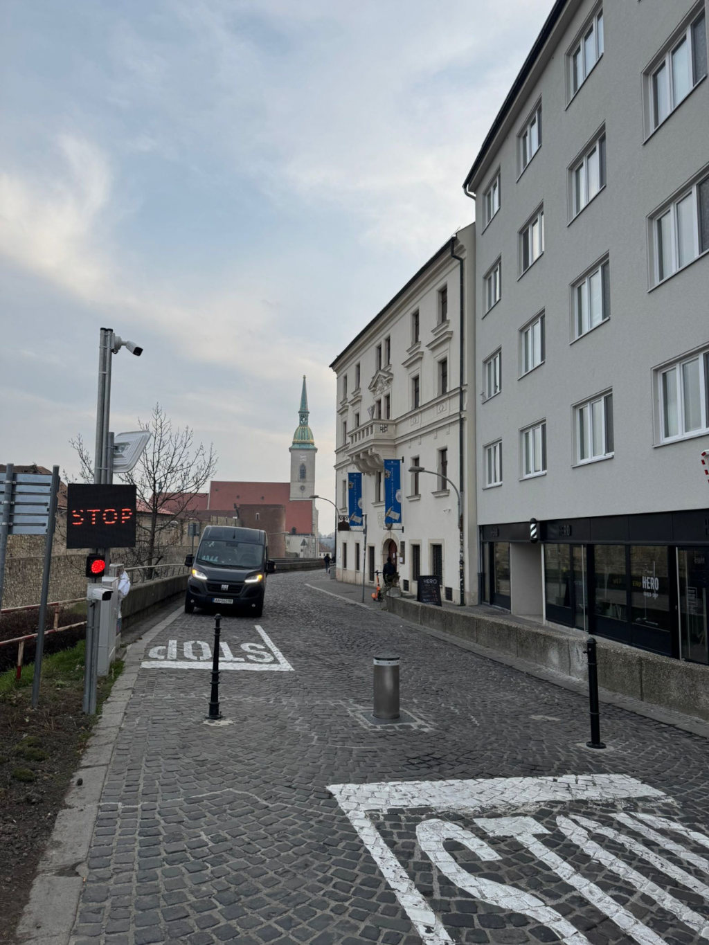 Dissuasore in azione a protezione del centro di Bratislava